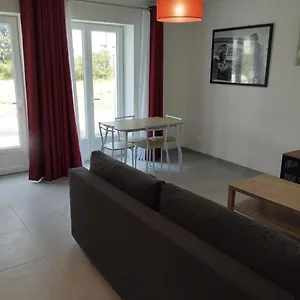 Meuble Et Confort, Au Milieu De La Campagne , Saint-Paul-Trois-Châteaux France